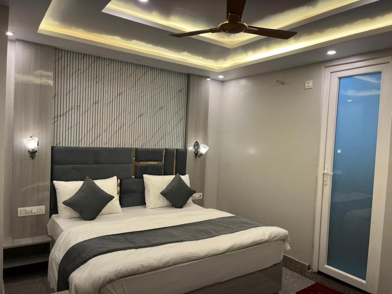 Hotel Grand Safari Kotdwāra 外观 照片